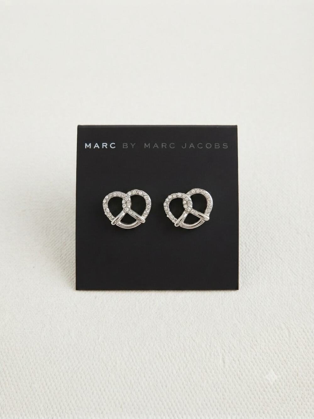 Marc by Marc Jacobs Silver-Tone Crystal Pretzel Stud Earrings – NIB / Designer